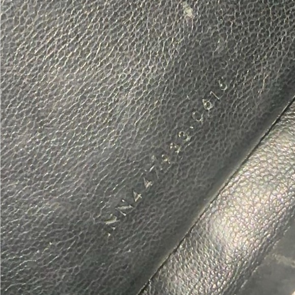 YSL Stars Monogram Wallet on Chain - Picture 8 of 8